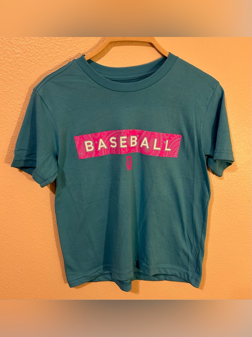 Baseball Lifestyle 101 - Paisley Tee - Youth- Size Small NEW WITH TAGS